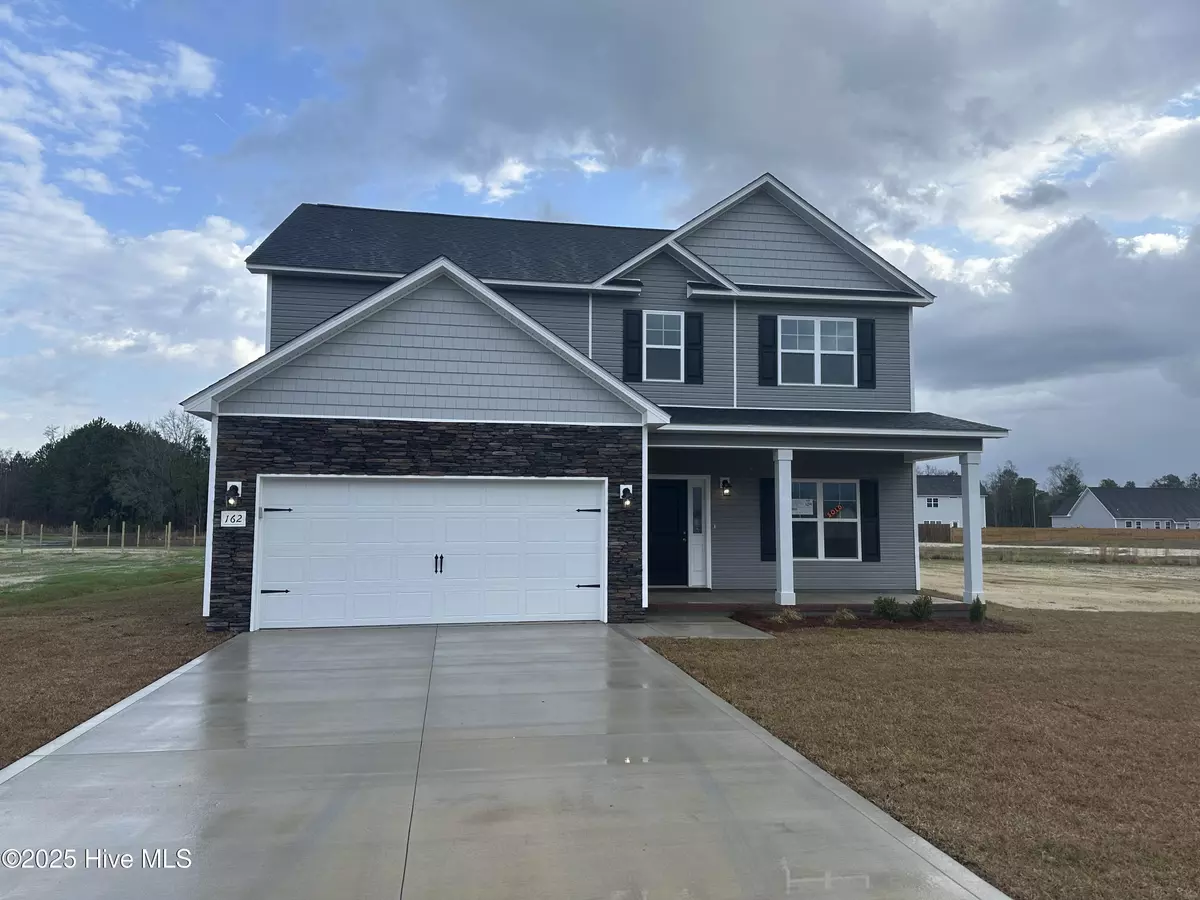 Hubert, NC 28539,162 Uzzell RD