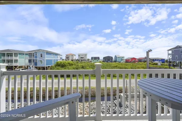 Oak Island, NC 28465,105 SE 58th ST ## 1106