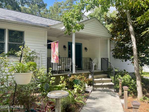 103 Arborvitae CT, Pine Knoll Shores, NC 28512