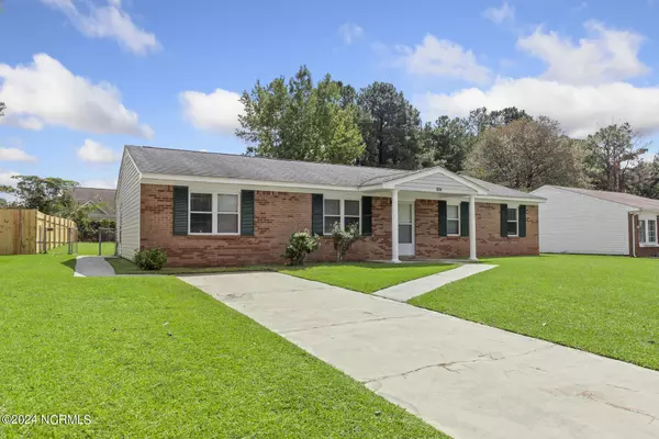 147 White Oak BLVD,  Jacksonville,  NC 28546