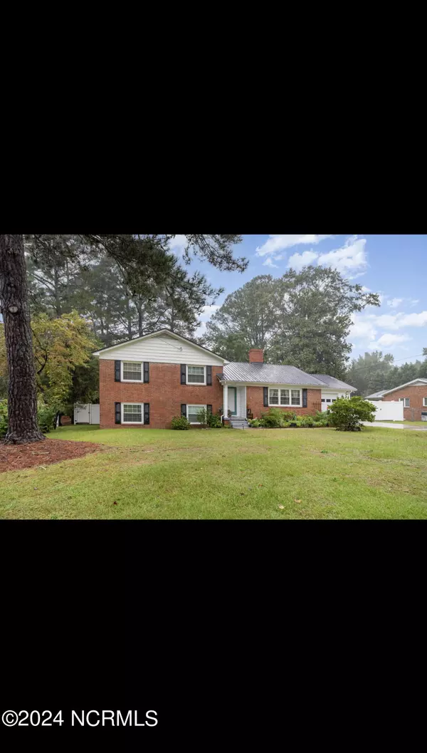 1809 Friendly RD, Goldsboro, NC 27530