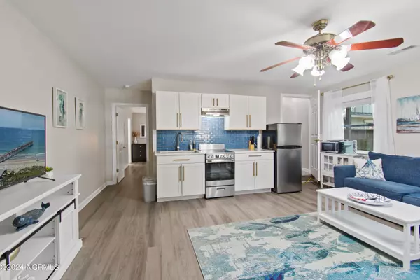 Oak Island, NC 28465,707 E Yacht DR