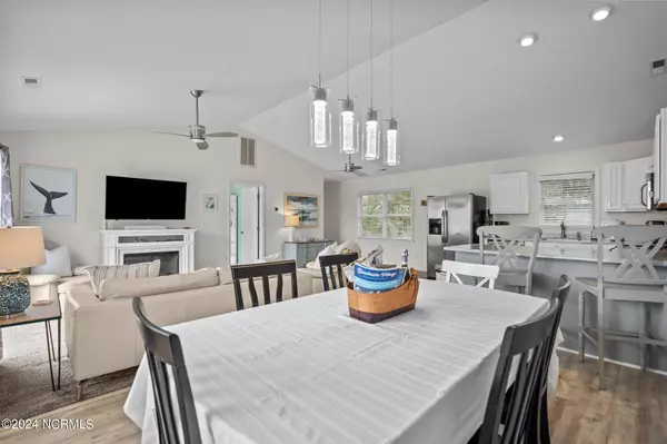 Surf City, NC 28445,12 S Oak DR