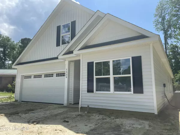 1326 Carlyle LN, Wilmington, NC 28405