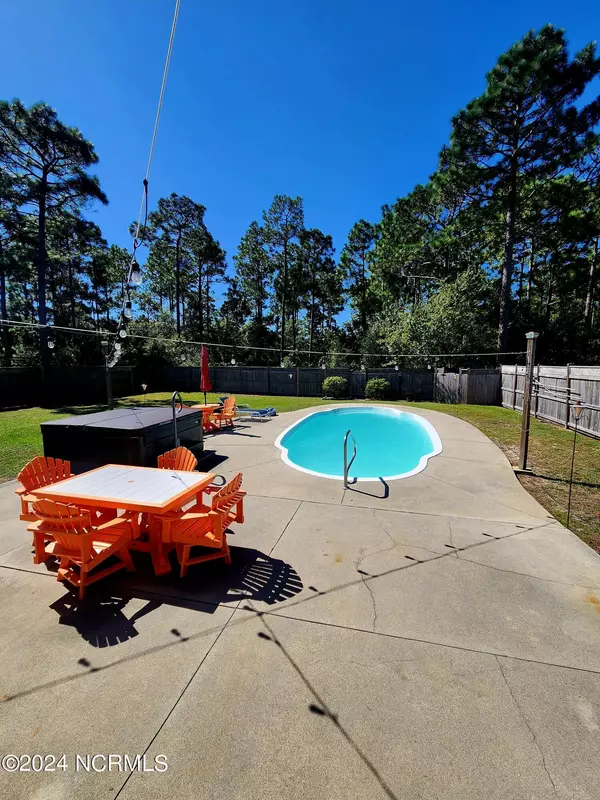 Cape Carteret, NC 28584,505 Quailwood CT