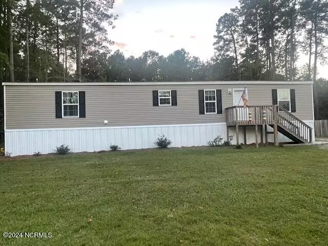 352 Duck Creek RD, Washington, NC 27889