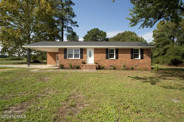 106 Pearsall Chapel RD, Kenansville, NC 28349