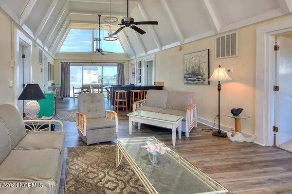 Oak Island, NC 28465,323 Caswell Beach RD
