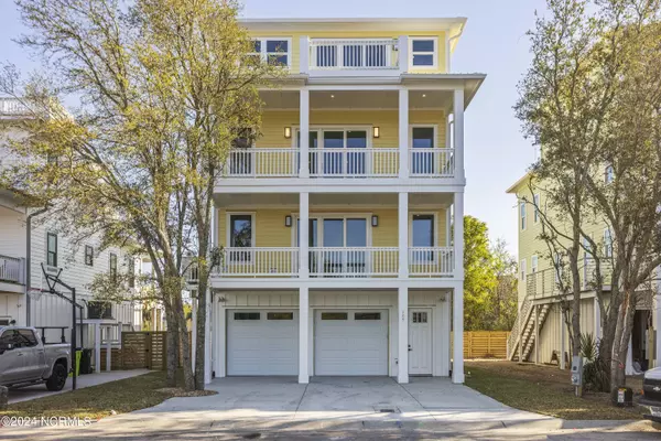 209 Annie DR, Carolina Beach, NC 28428