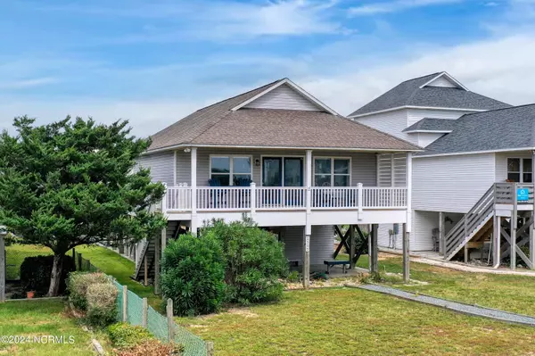 Oak Island, NC 28465,2505 W Dolphin DR