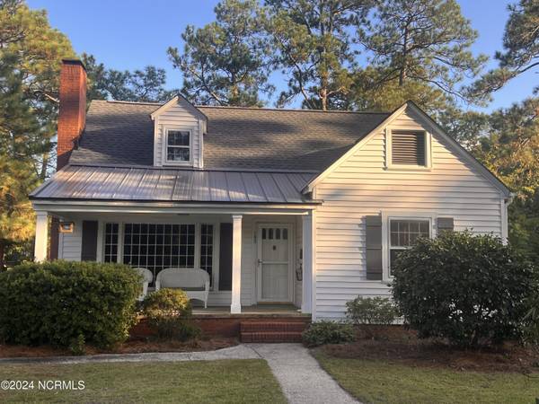 795 N May ST, Southern Pines, NC 28387