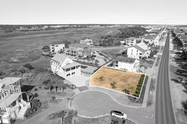 313 E Second ST, Ocean Isle Beach, NC 28469