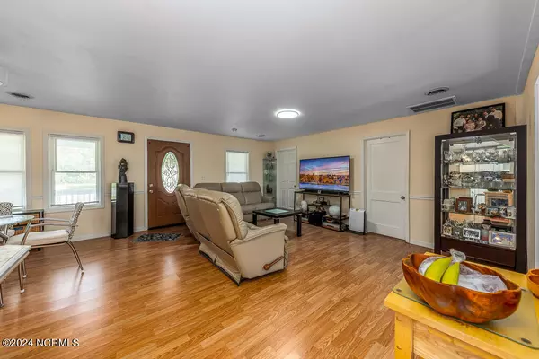 Newport, NC 28570,5217 Highway 101