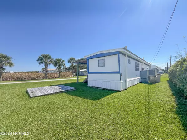 North Topsail Beach, NC 28460,107 Phil Harris LN