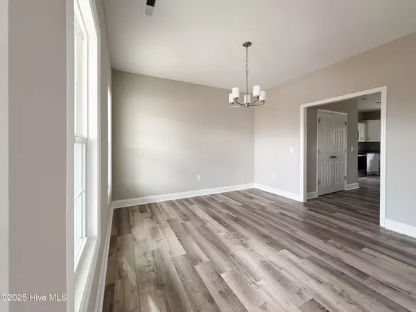 Hubert, NC 28539,825 Cooke DR