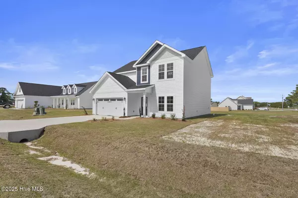 Stella, NC 28582,102 Coastal Meadows DR