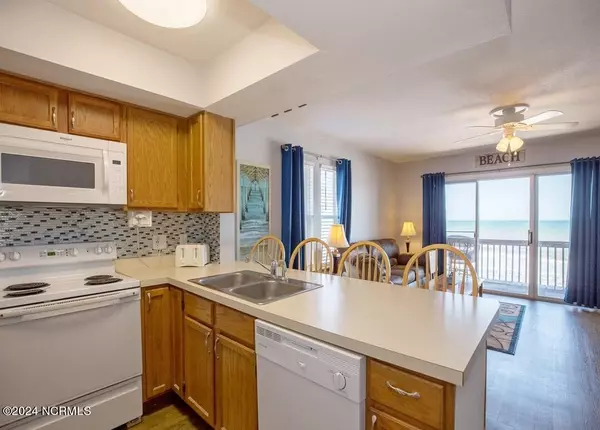 Surf City, NC 28445,918 N New River DR #826