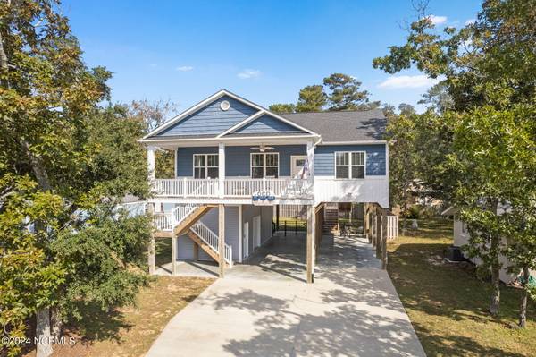 Oak Island, NC 28465,110 NE 77th ST