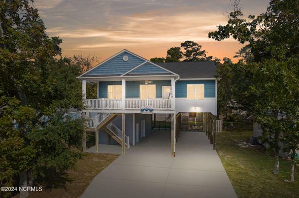 Oak Island, NC 28465,110 NE 77th ST