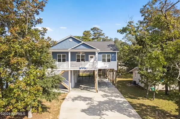 Oak Island, NC 28465,110 NE 77th ST