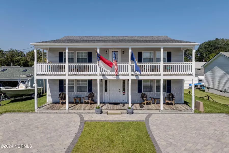 306 S Elm ST #1-4, Swansboro, NC 28584