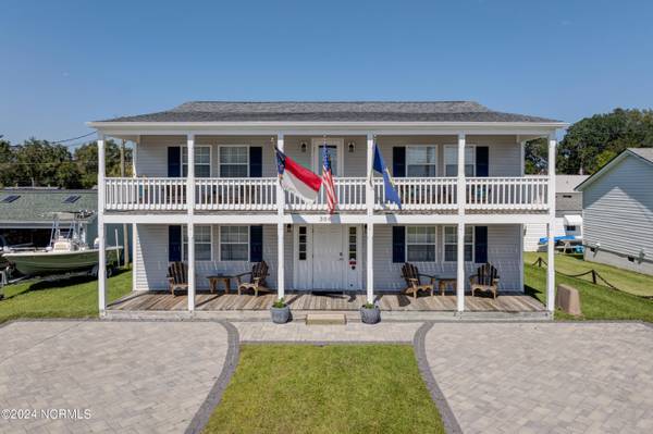 306 S Elm ST #1-4,  Swansboro,  NC 28584