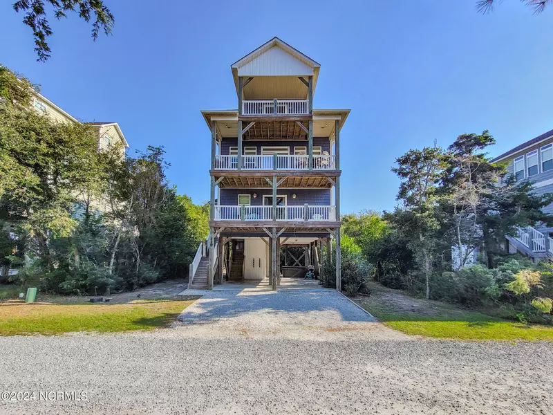 118 Fairytale LN, Surf City, NC 28445