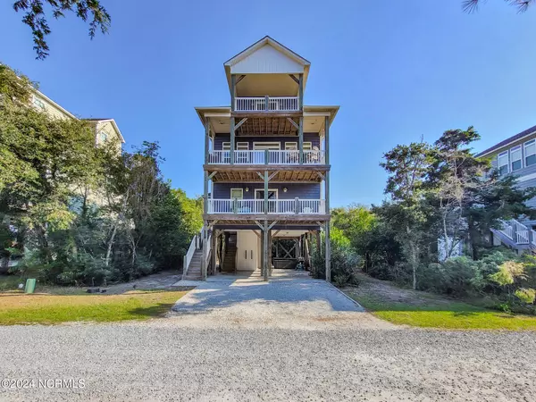 118 Fairytale LN, Surf City, NC 28445