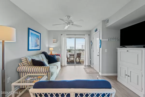 Carolina Beach, NC 28428,108 Lake Park BLVD S #Unit 304