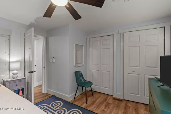 Oak Island, NC 28465,412 Womble ST