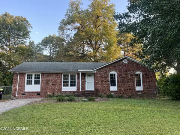 3756 Stuart CIR,  Farmville,  NC 27828