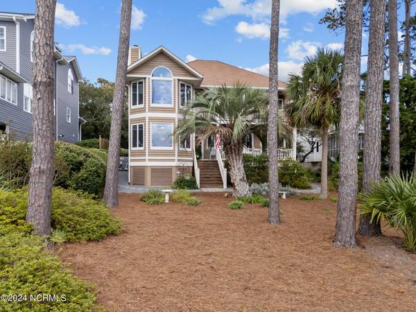 Oak Island, NC 28465,114 SW 21st ST