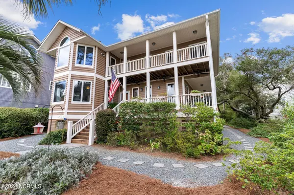 Oak Island, NC 28465,114 SW 21st ST