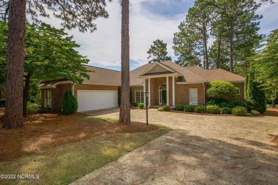 138 Steeplechase WAY, Southern Pines, NC 28387