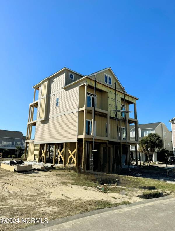 Ocean Isle Beach, NC 28469,163 Via Old Sound BLVD