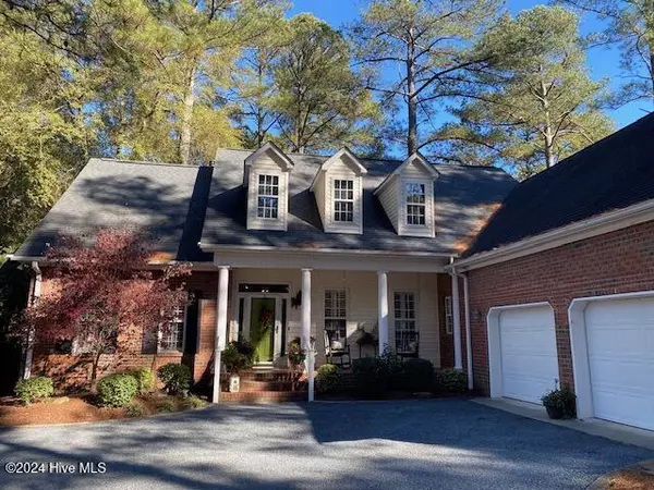 Pinehurst, NC 28374,60 Westchester CIR