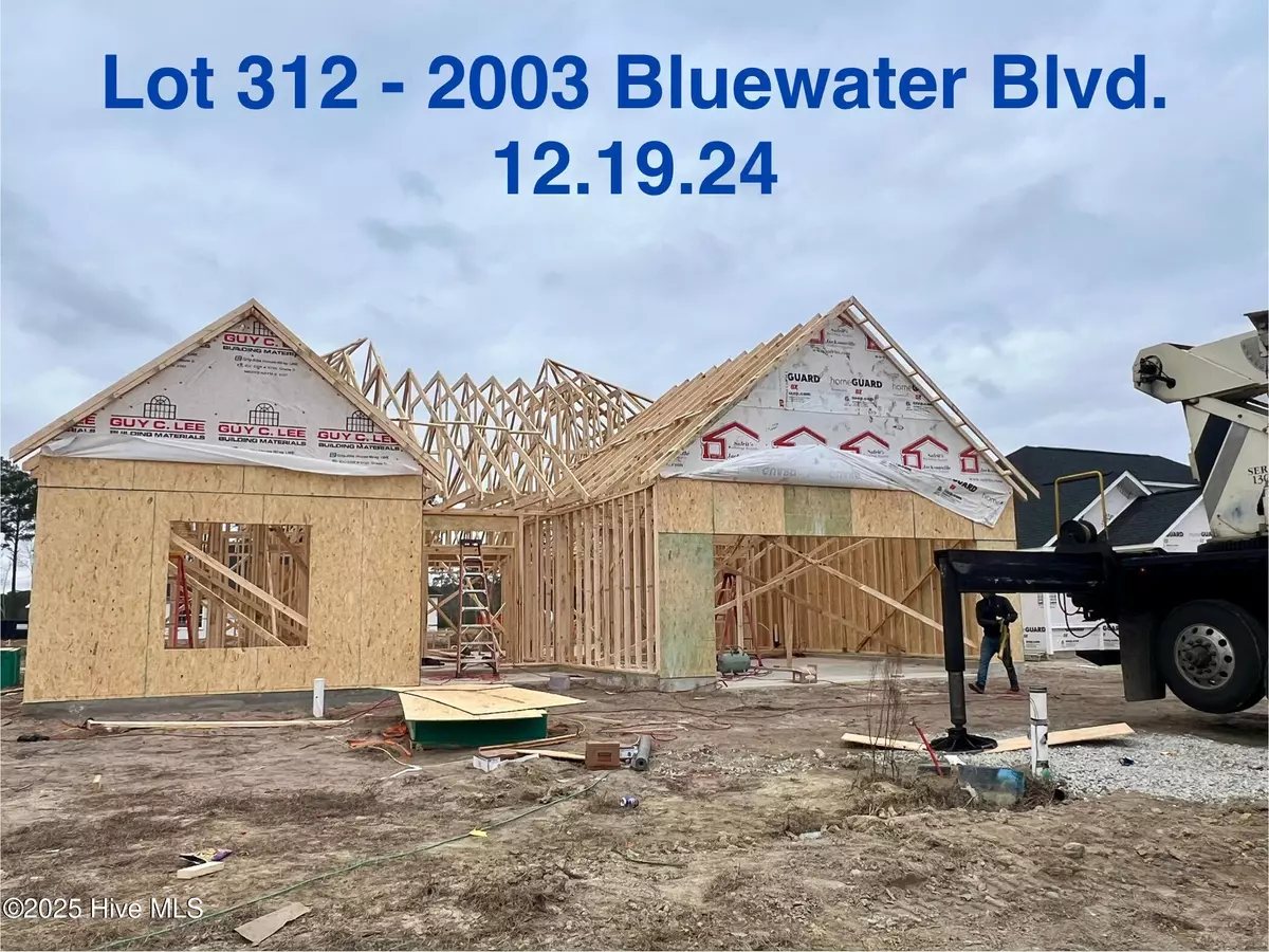 New Bern, NC 28562,2003 Bluewater BLVD