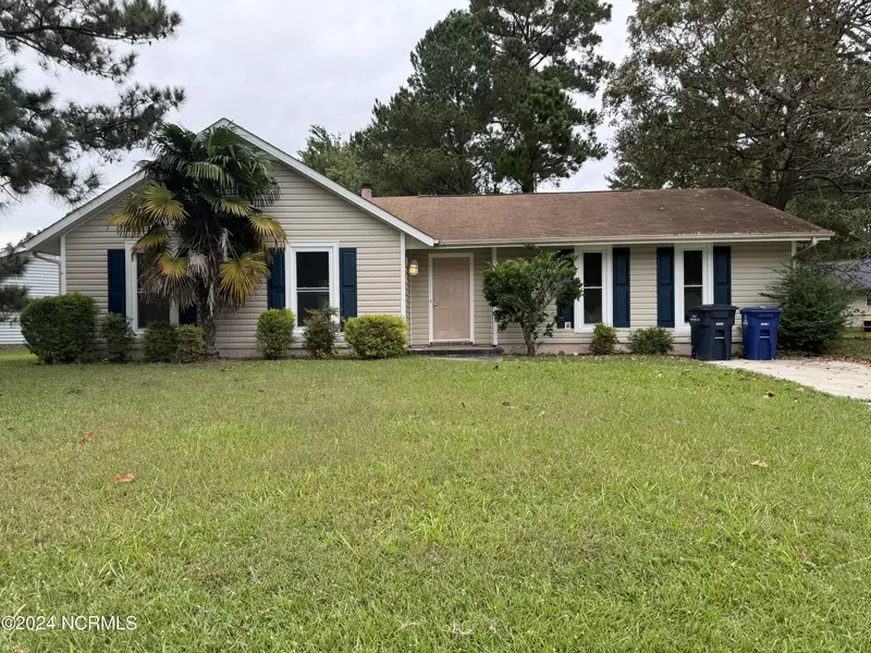 415 Sitton PL, Jacksonville, NC 28546