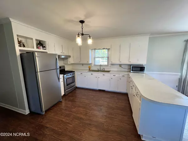 Farmville, NC 27828,1853 Nash RD