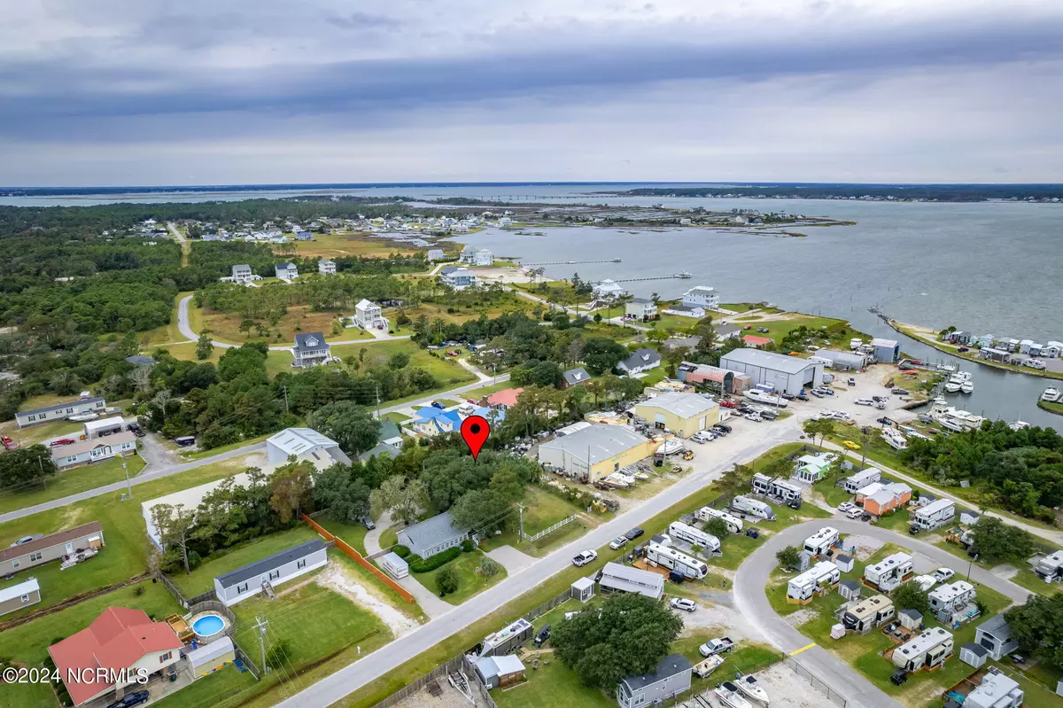 Harkers Island, NC 28531,161 Fulford DR