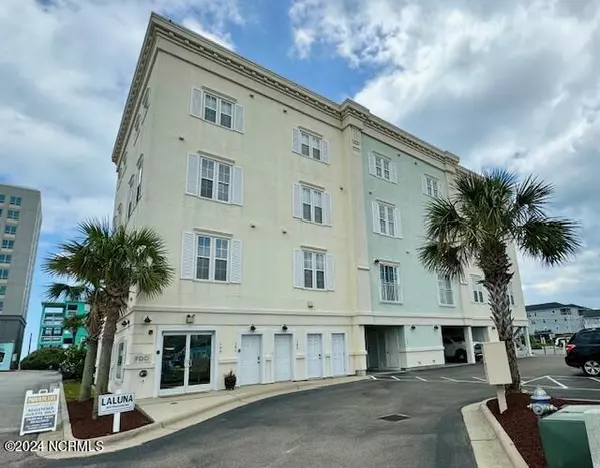 Carolina Beach, NC 28428,103 Charlotte AVE #Apt 105