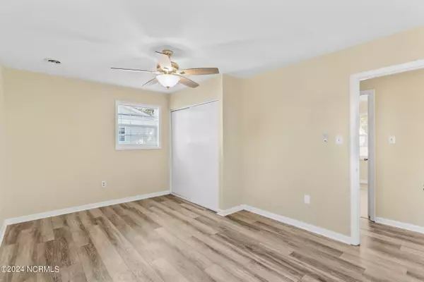 Southport, NC 28461,4737 Oakview DR SE