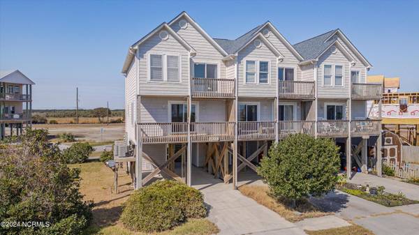 703 N Topsail DR #A, Surf City, NC 28445