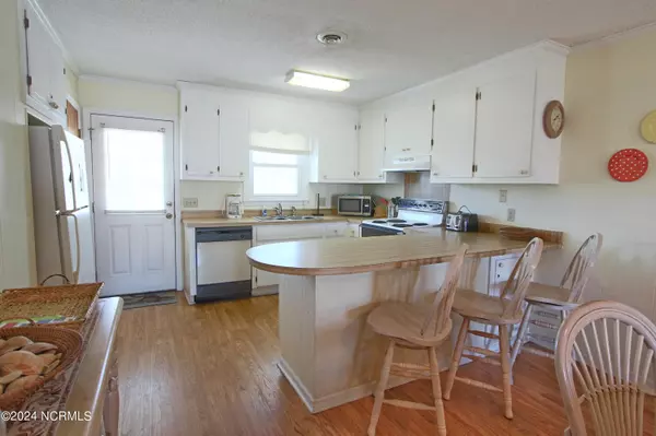 Sunset Beach, NC 28468,430 36th ST