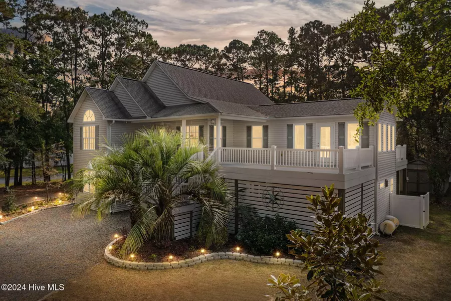 2601 W Yacht DR, Oak Island, NC 28465