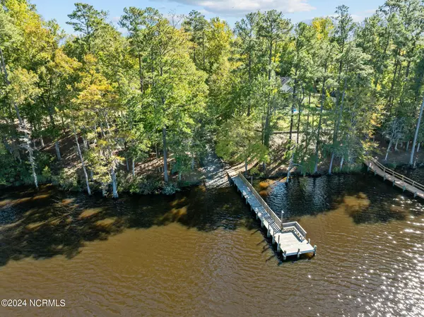 Blounts Creek, NC 27814,295 Freshwater DR