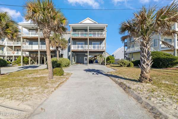 2017 N Shore DR #B, Surf City, NC 28445