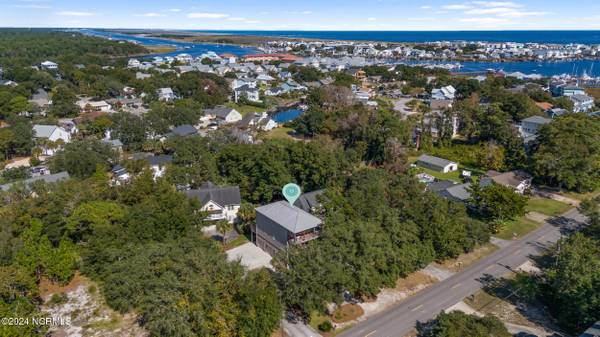 410 Lewis DR, Carolina Beach, NC 28428