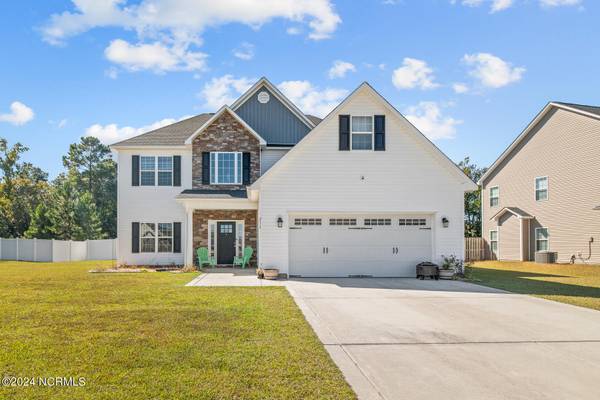 213 Old Field School LN, Jacksonville, NC 28546