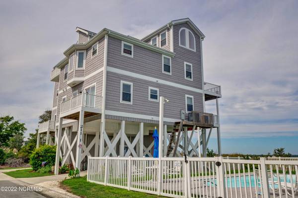 211-1 Gysgt D W Boatman DR, North Topsail Beach, NC 28460